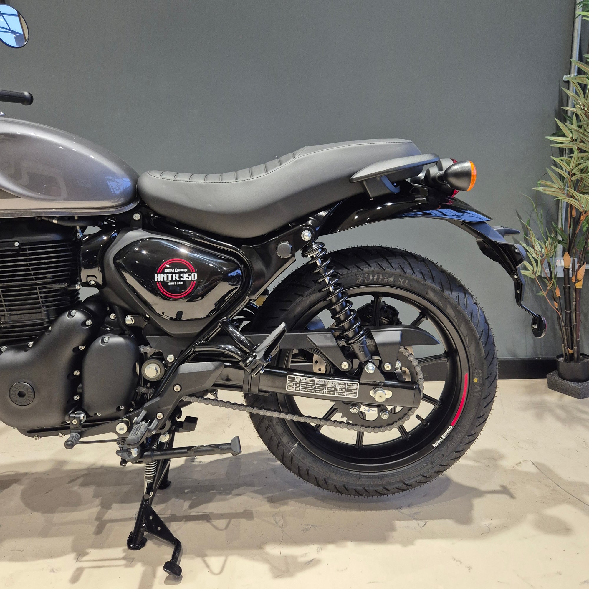 Royal Enfield HNTR 350 - Dapper Grey