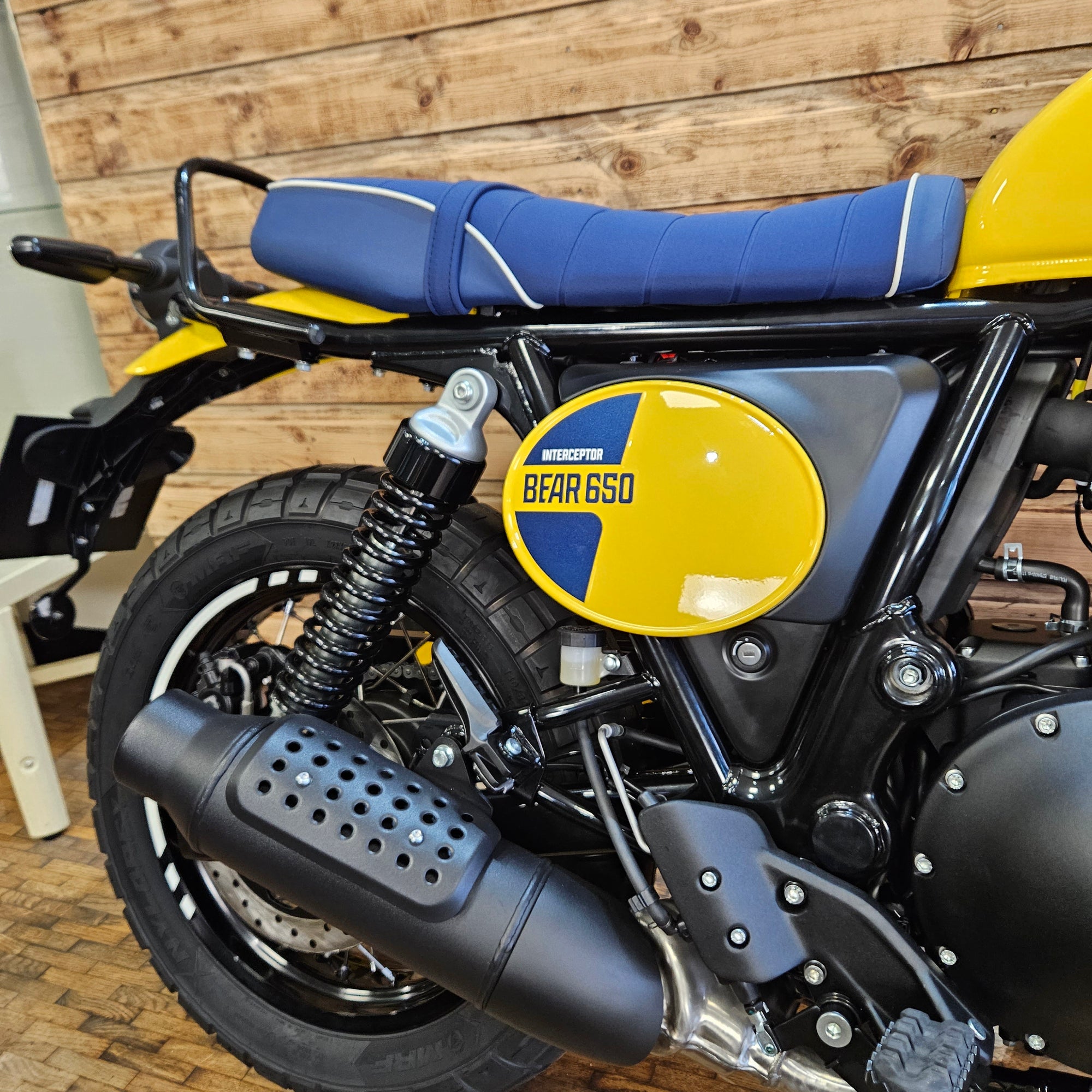 ROYAL ENFIELD BEAR 650 - Wild Honey Yellow