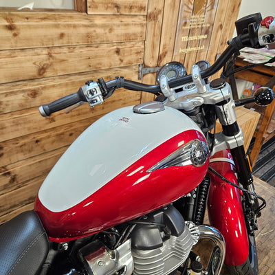 ROYAL ENFIELD SUPER METEOR 650 - Celestial Red