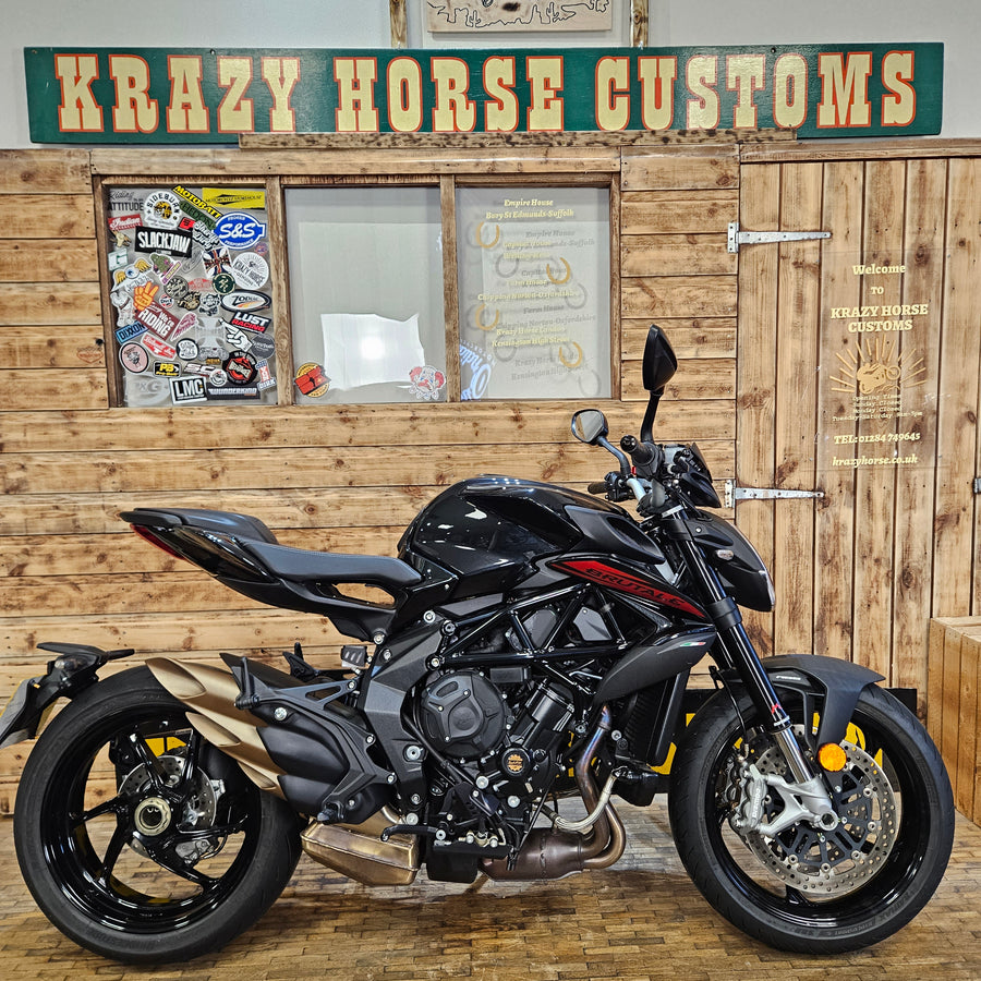 MV AGUSTA BRUTALE 800R - MET BLACK - PreLoved