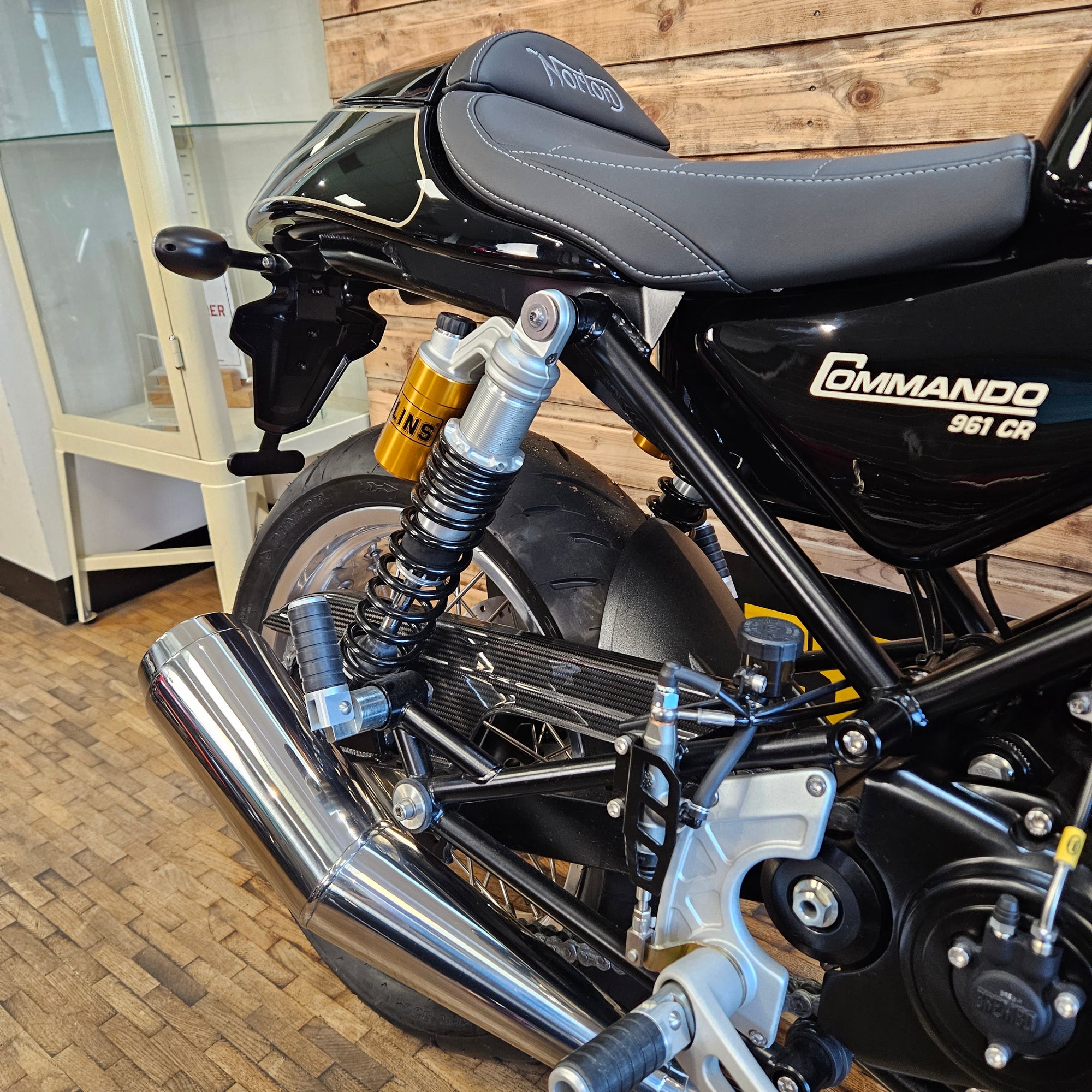 NORTON 961 CR - MATRIX BLACK Polished rims