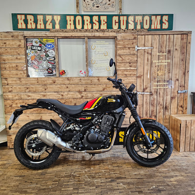 ROYAL ENFIELD GUERILLA 450 - Playa Black - PreRegistered