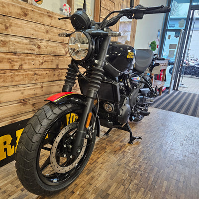 ROYAL ENFIELD GUERILLA 450 - Playa Black - PreRegistered