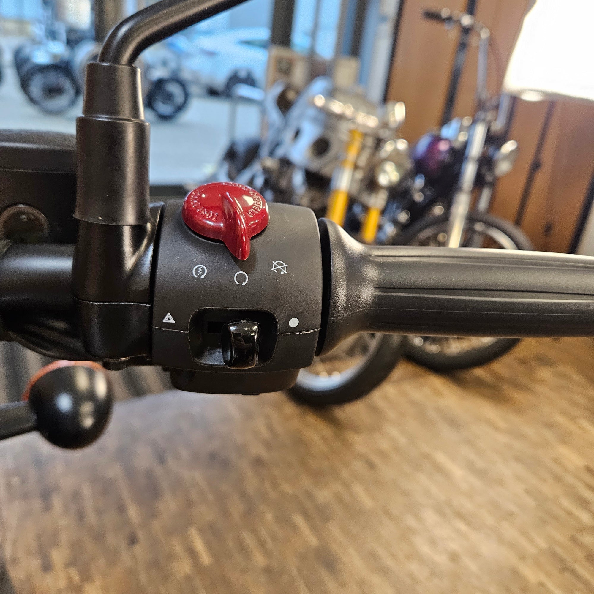 ROYAL ENFIELD HNTR 350 - Dapper Ash - PreRegistered