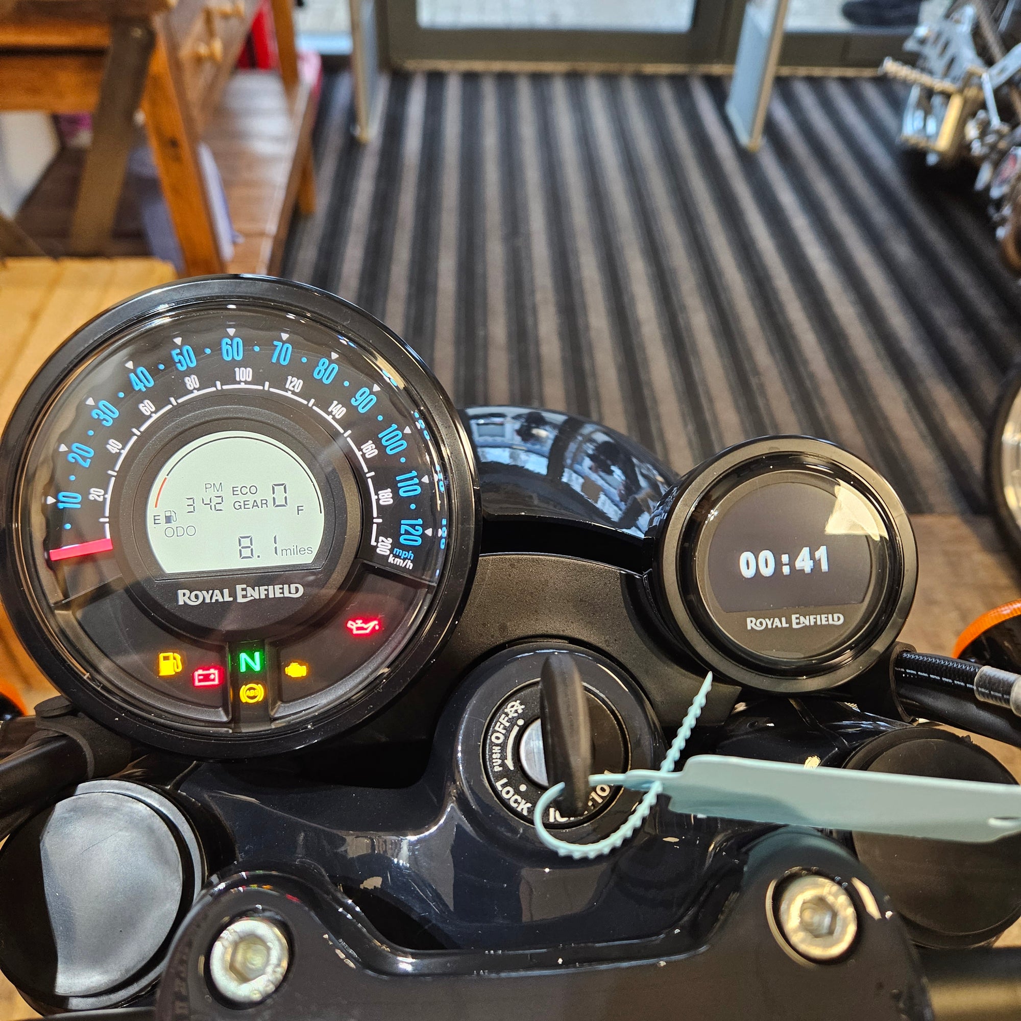 ROYAL ENFIELD SHOTGUN 650 - Sheet Metal Grey - PreRegistered