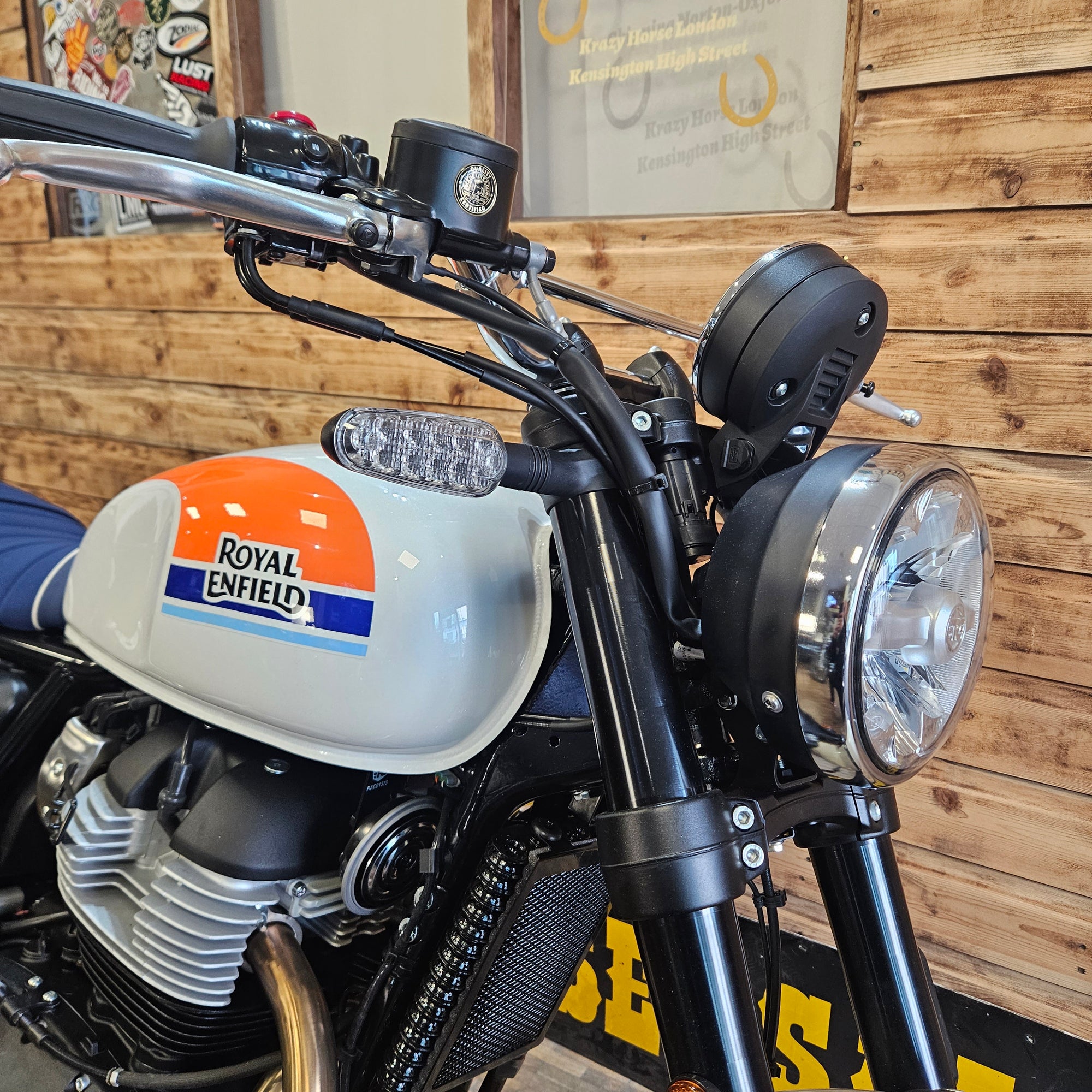 ROYAL ENFIELD BEAR 650 - Boardwalk White