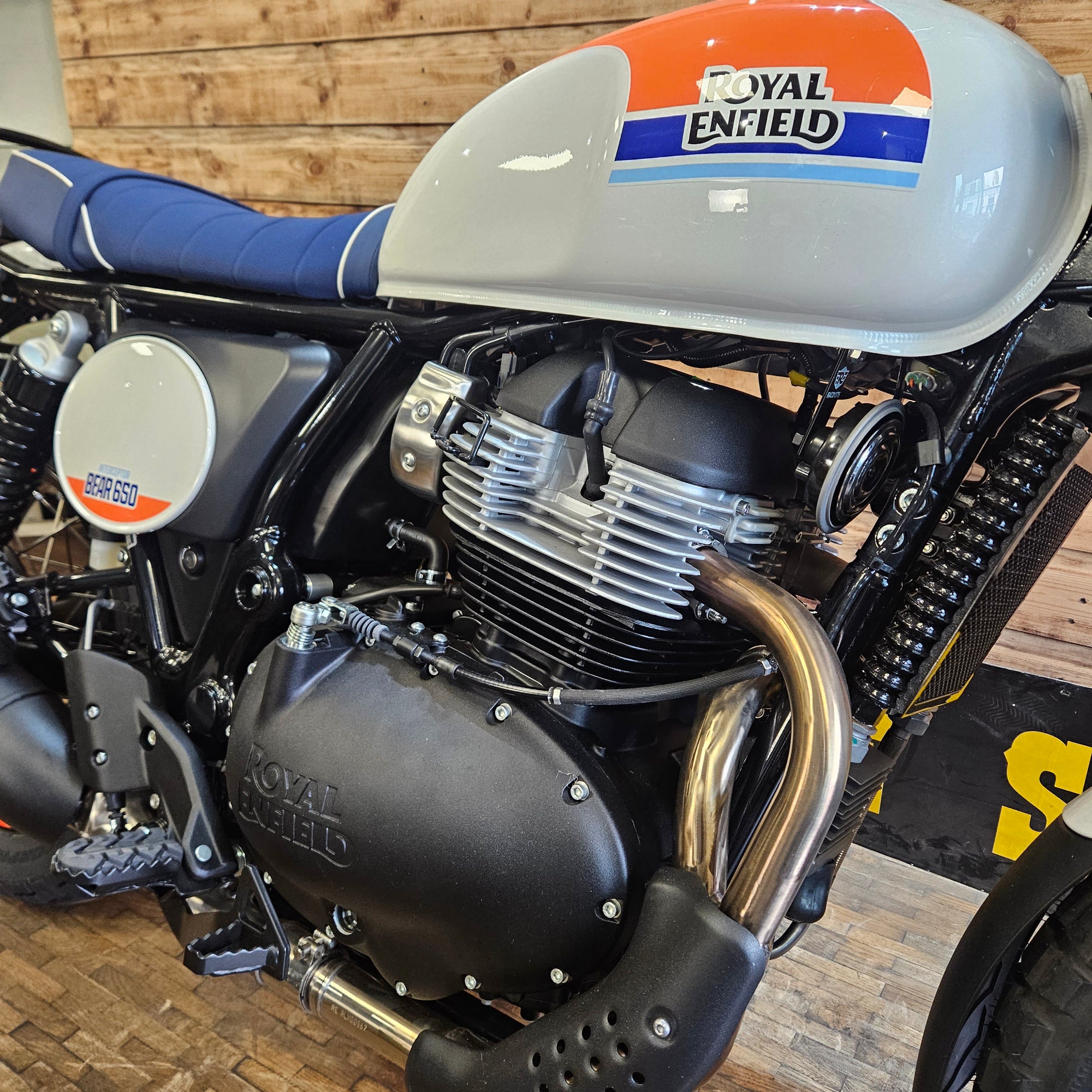 ROYAL ENFIELD BEAR 650 - Boardwalk White