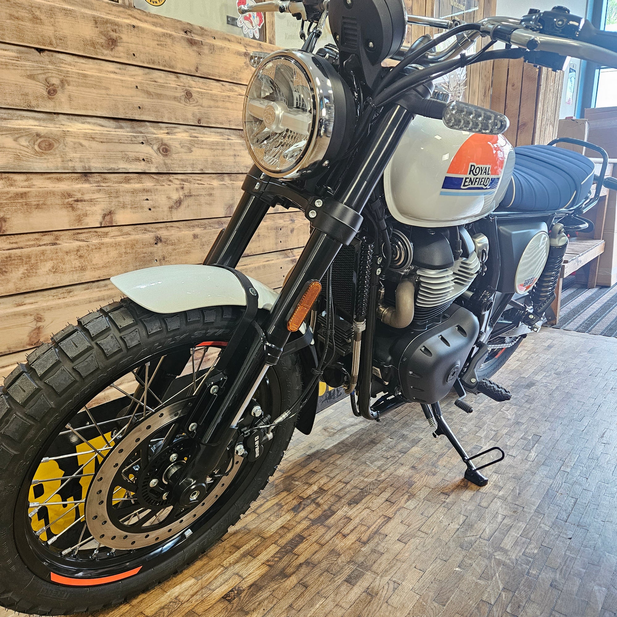 ROYAL ENFIELD BEAR 650 - Boardwalk White