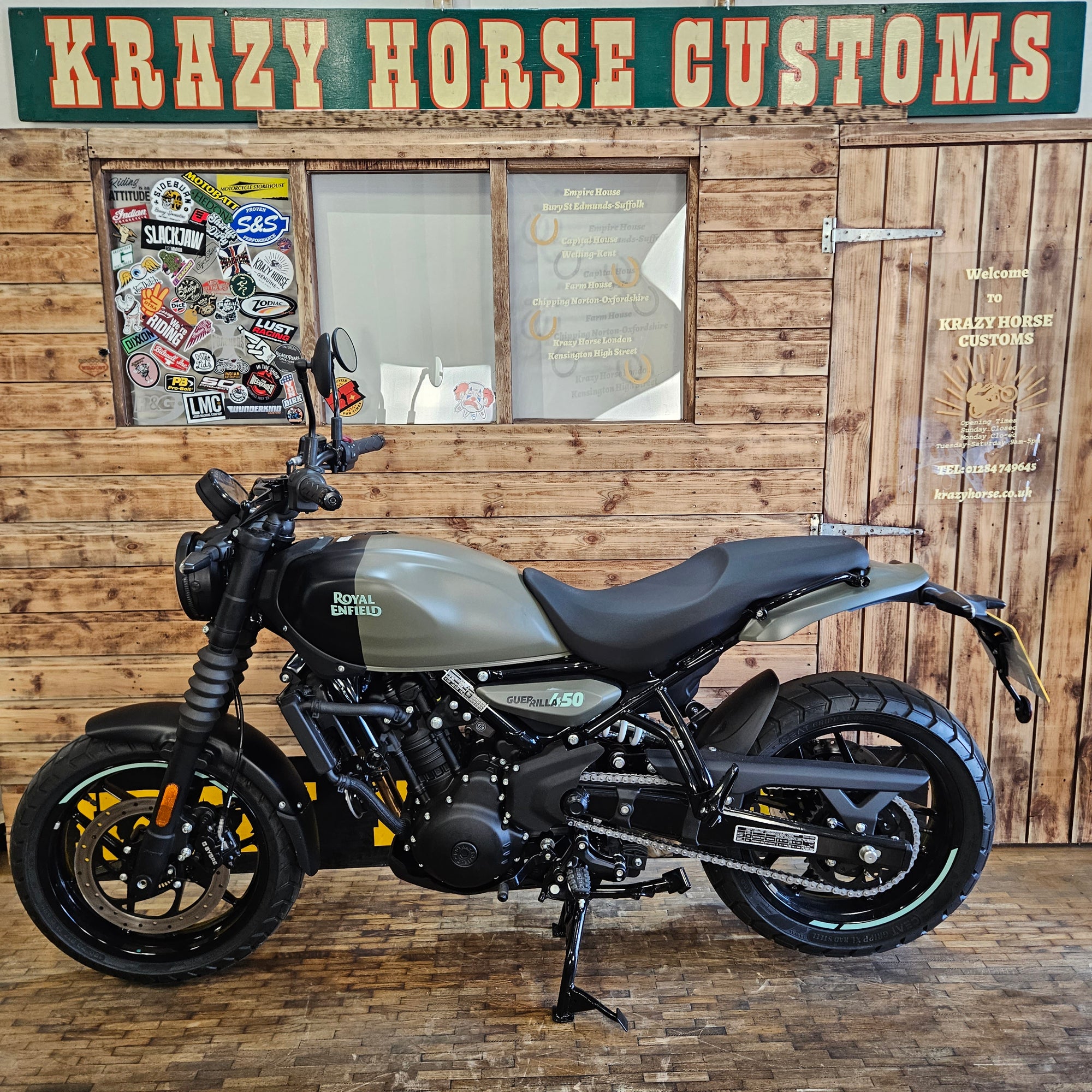 ROYAL ENFIELD GUERILLA 450 - Ash Green - PreRegistered