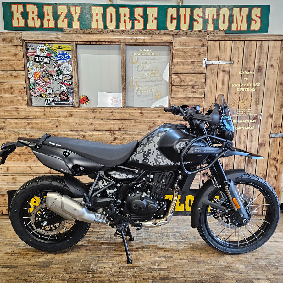 ROYAL ENFIELD HIMALAYAN 450 - Mana Black