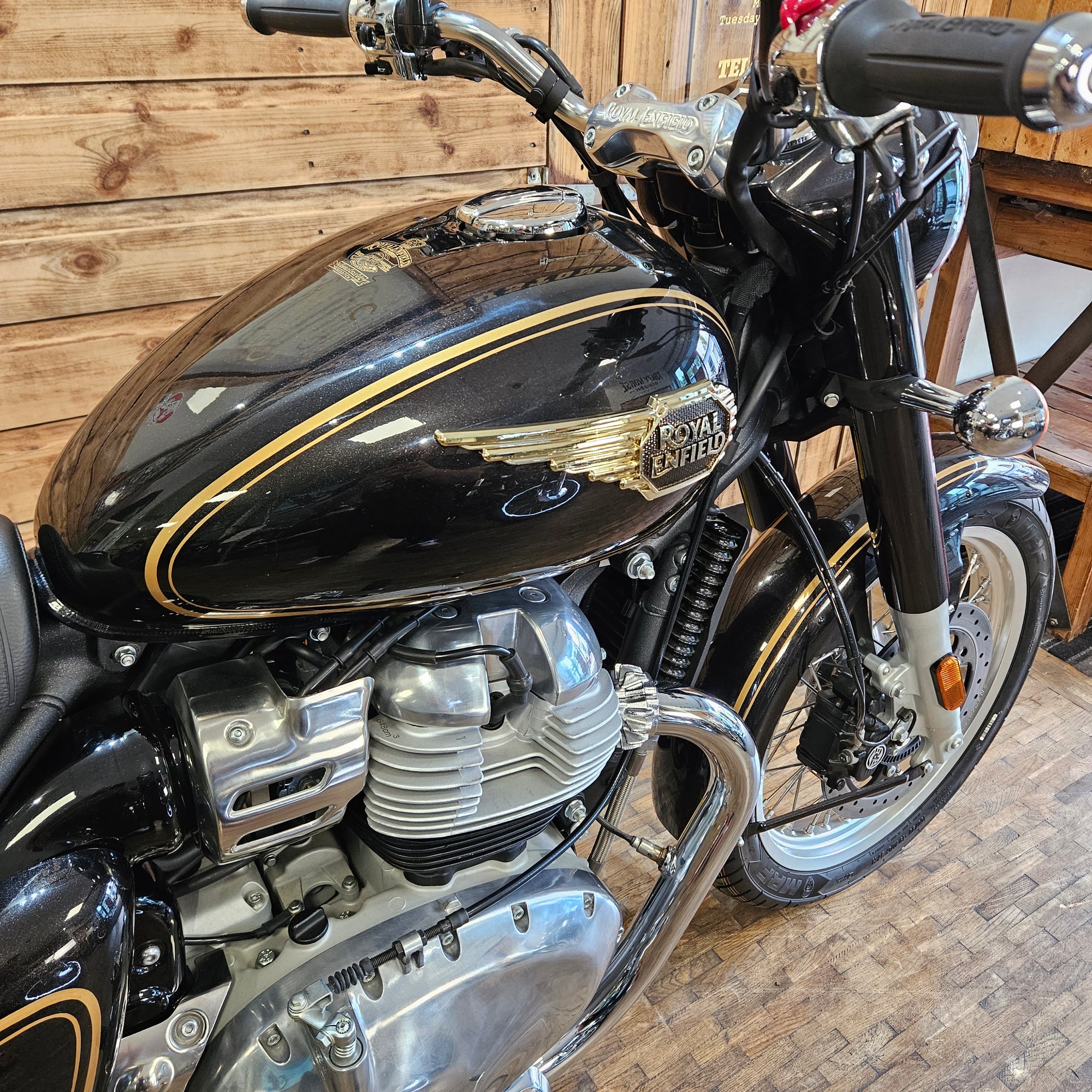 ROYAL ENFIELD BULLET 650 - Cannon Black
