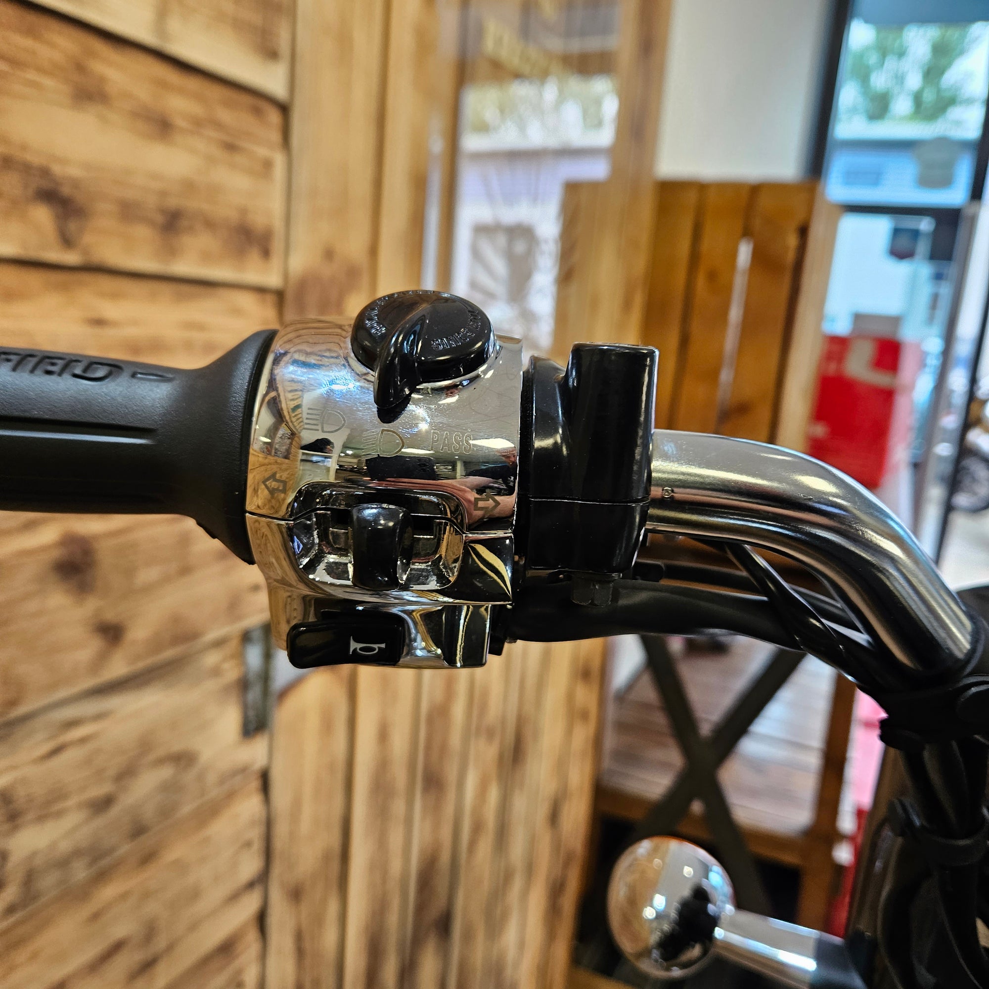 ROYAL ENFIELD BULLET 650 - Cannon Black