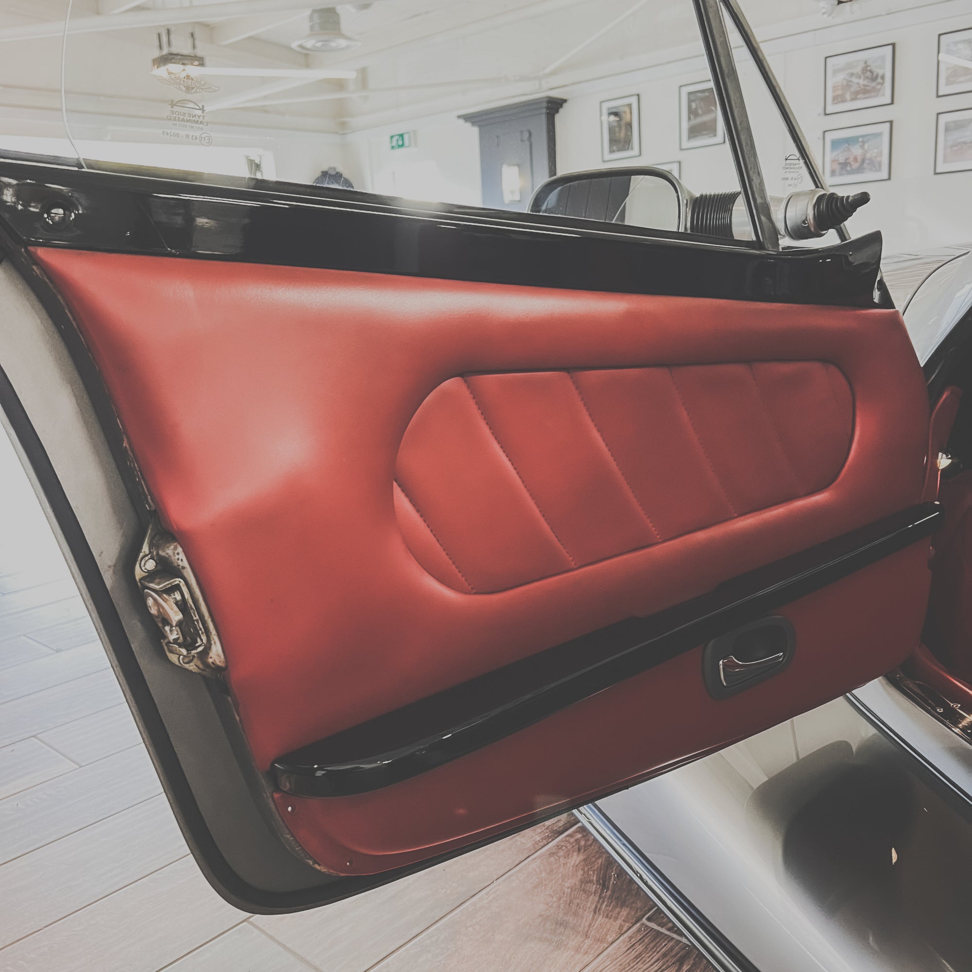 Morgan Aero 8 MK1 4.4 V8 Manual - Champagne Silver