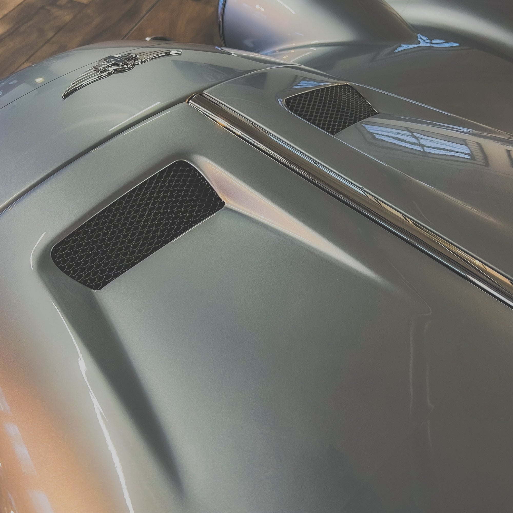 Morgan Plus SIX 3.0 Straight 6 Turbo - Liquid Blue Chrome