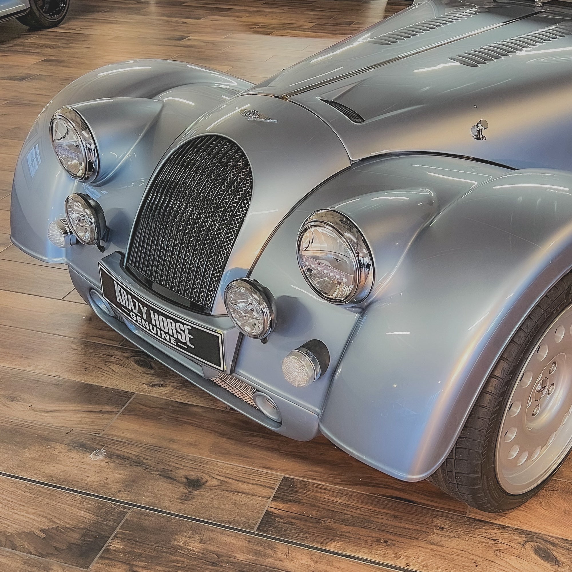 Morgan Plus SIX 3.0 Straight 6 Turbo - Liquid Blue Chrome