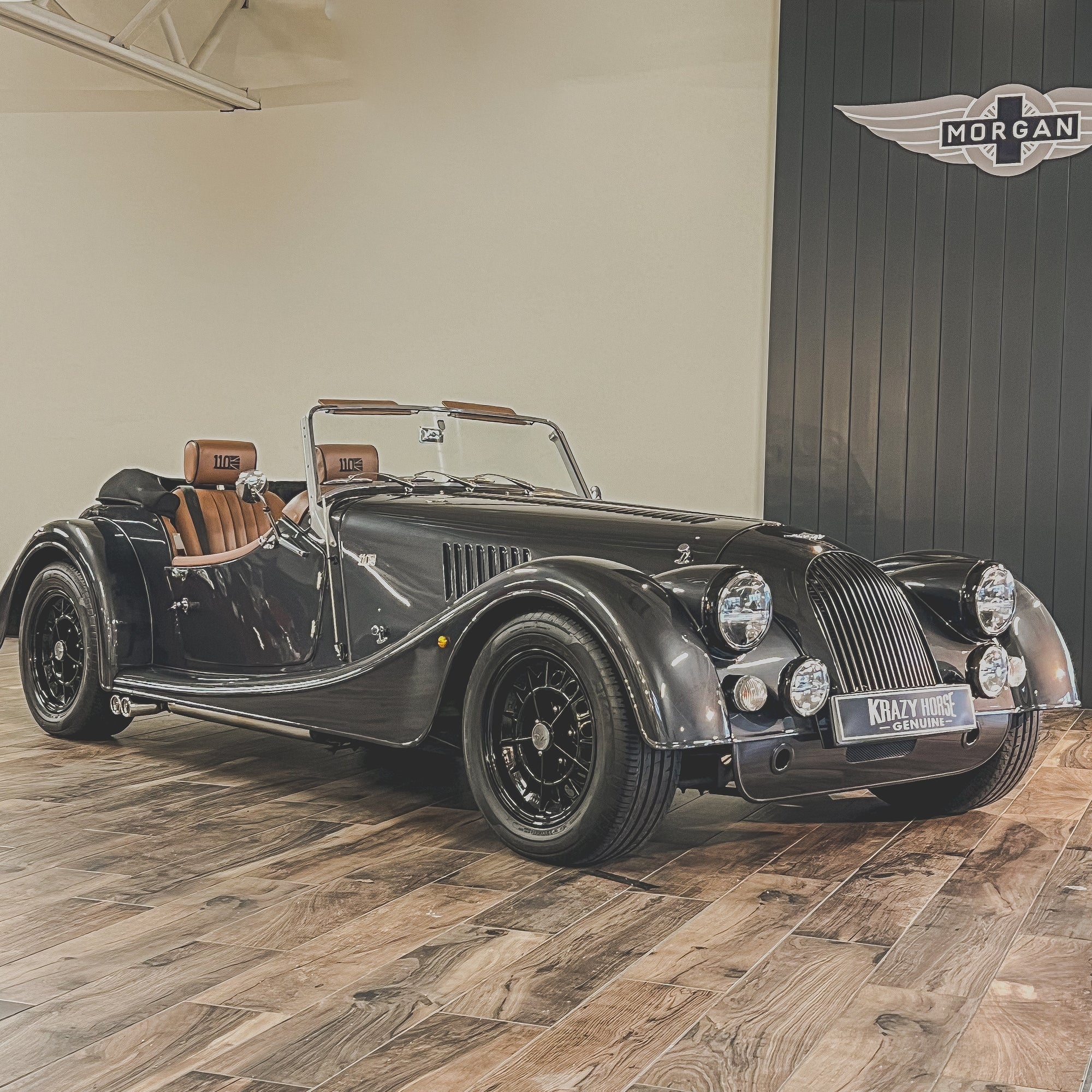 Morgan Roadster 3.7 The Rare 110 Edition - Morgan Dark Silver Pearl