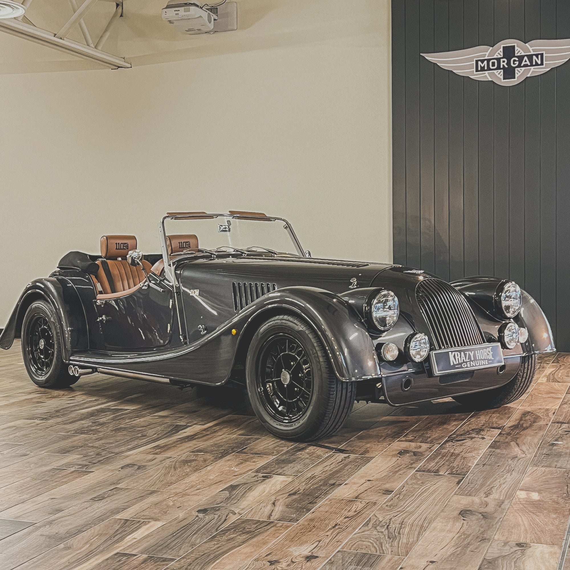 Morgan Roadster 3.7 The Rare 110 Edition - Morgan Dark Silver Pearl