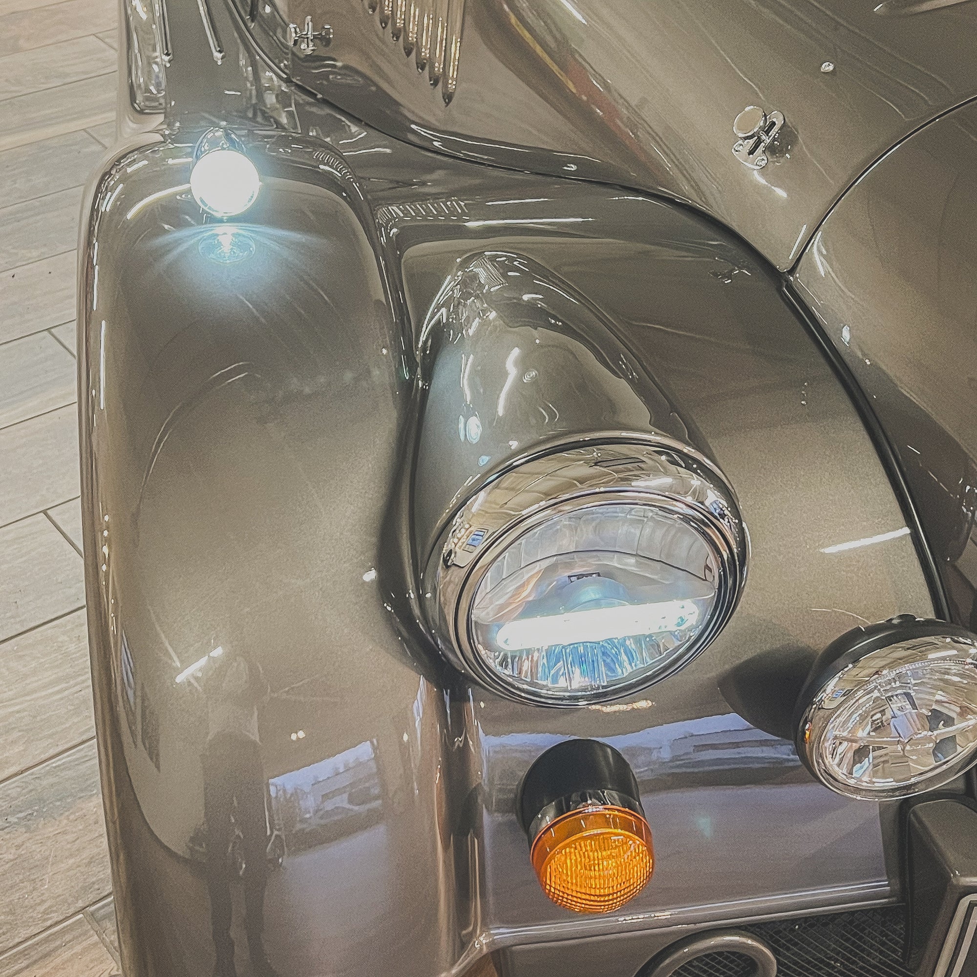 Morgan Plus Four 2.0 Auto - Antique Bronze