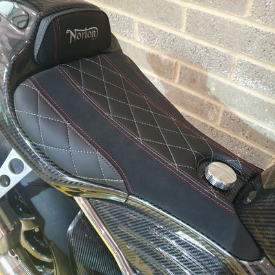 Norton V4sv Carbon - Black Carbon