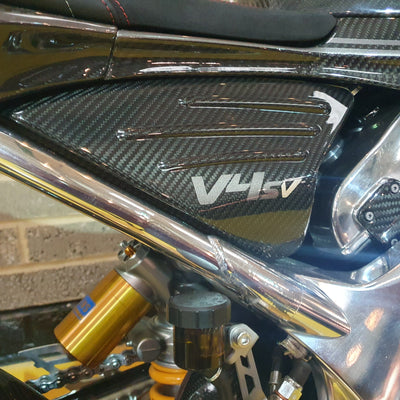 Norton V4sv Carbon - Black Carbon