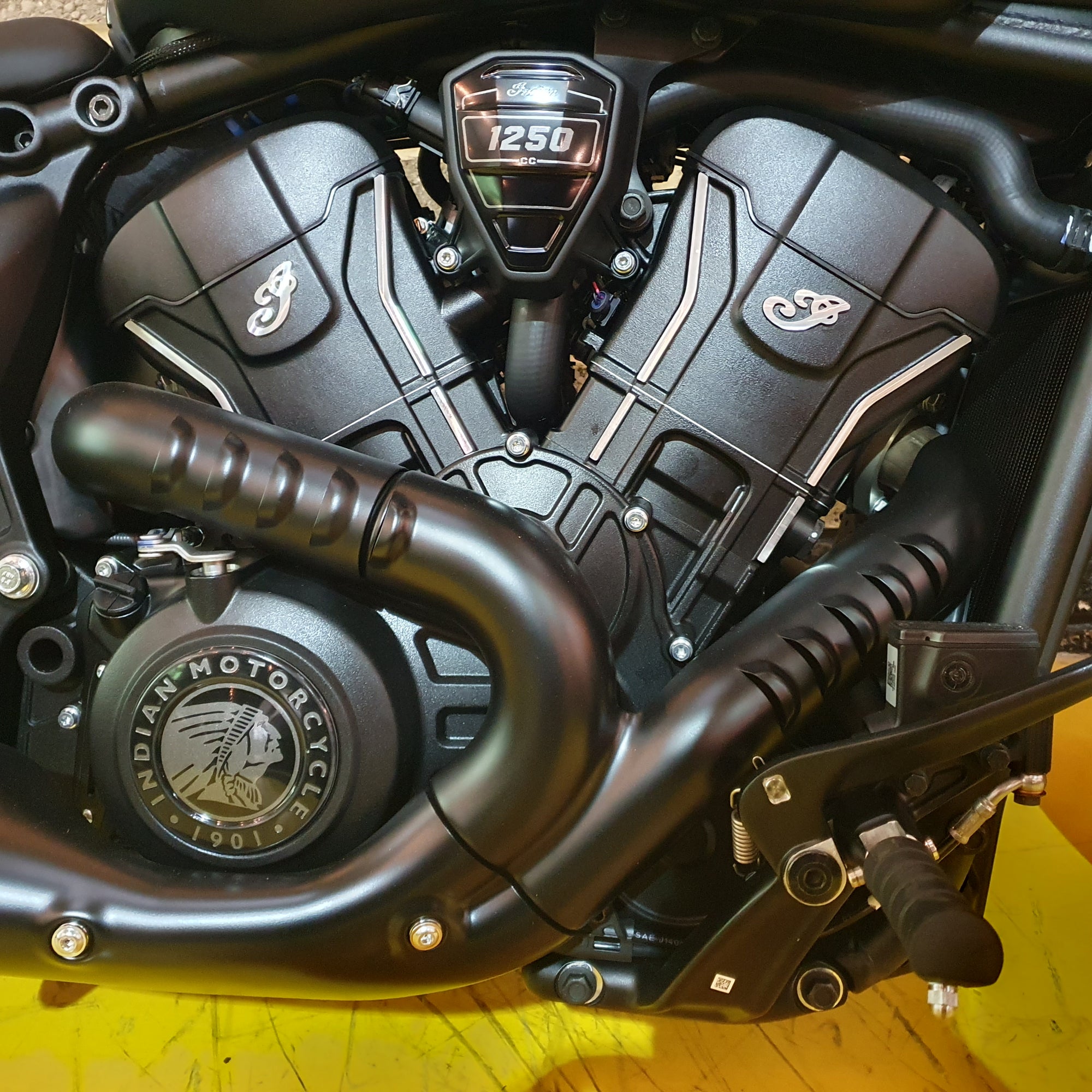 2025 Sport Scout Limited +Tech - Black Smoke