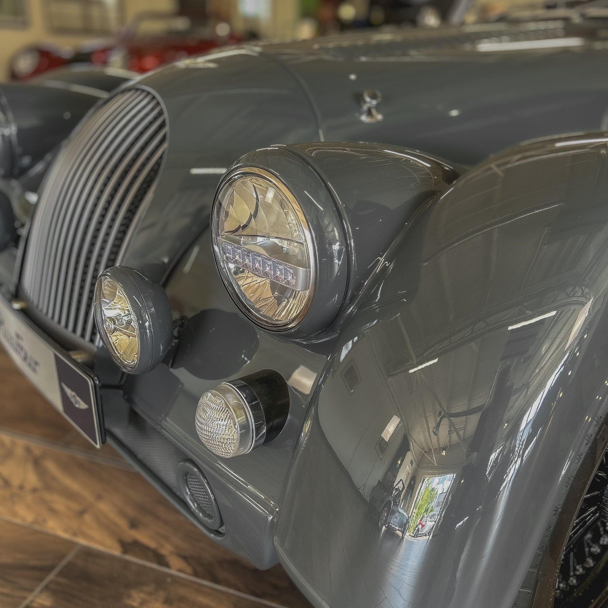 Morgan Plus Four auto - Vintage Dark Grey