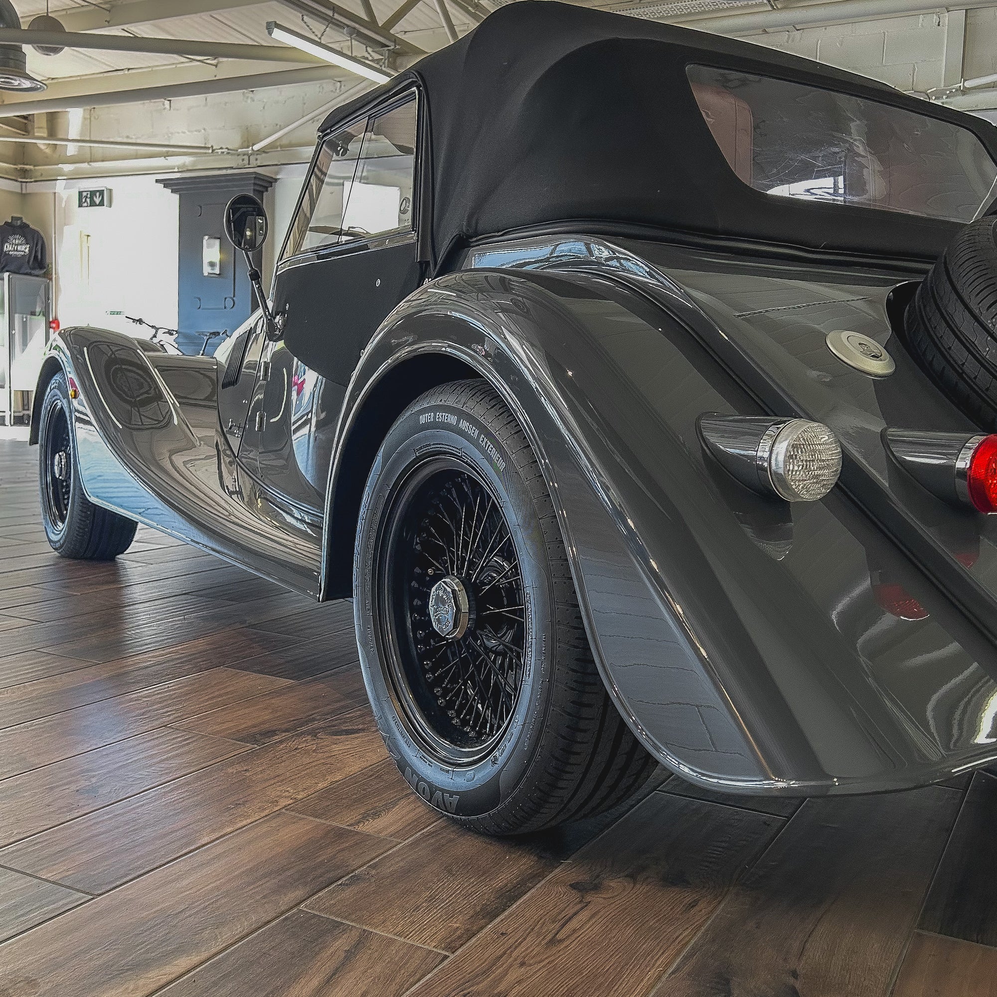 Morgan Plus Four auto - Vintage Dark Grey