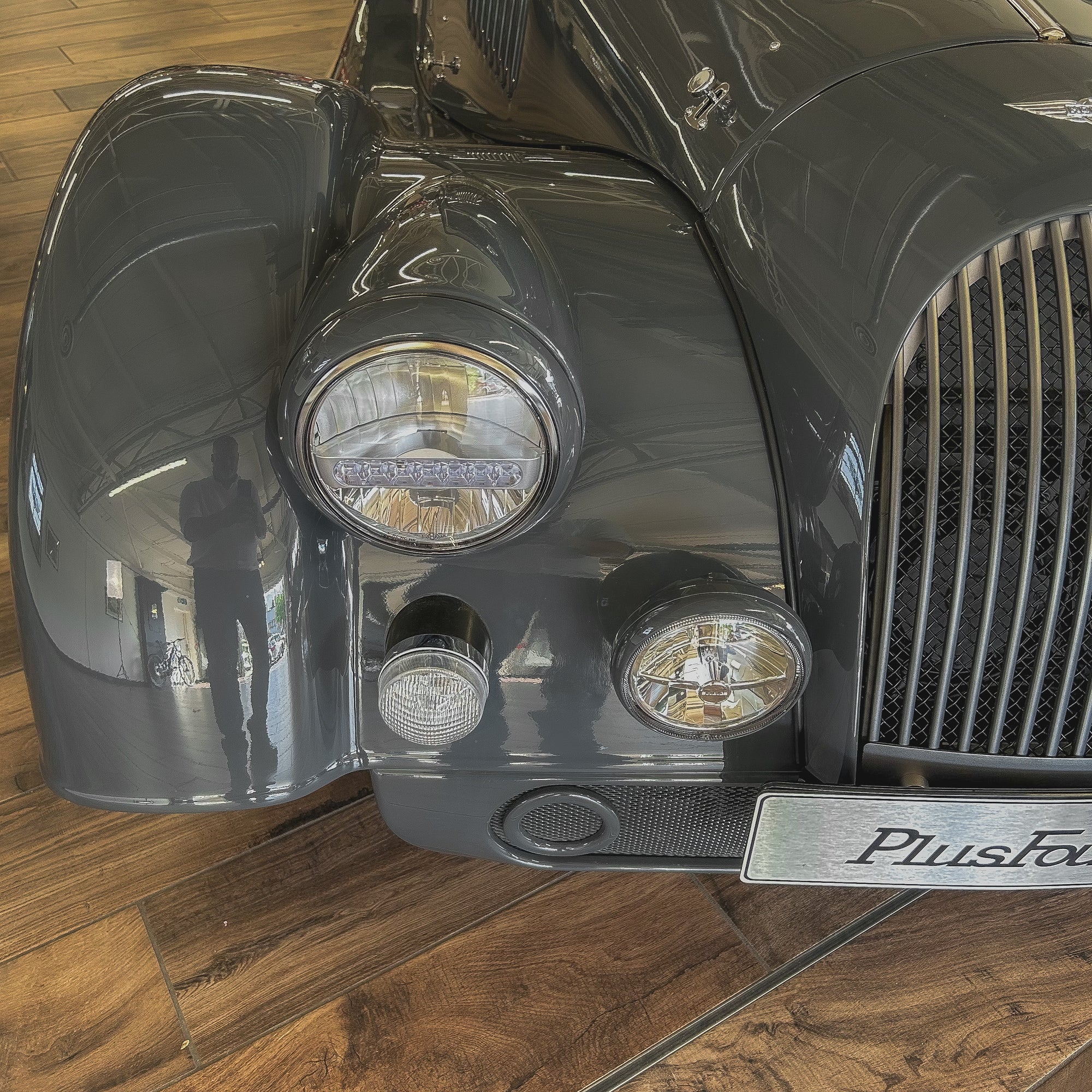 Morgan Plus Four auto - Vintage Dark Grey
