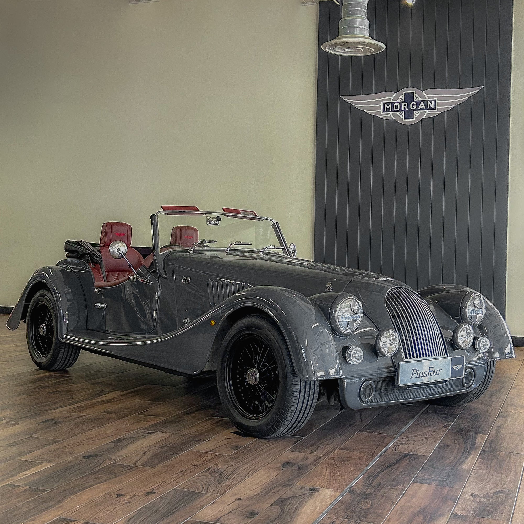 Morgan Plus Four auto - Vintage Dark Grey