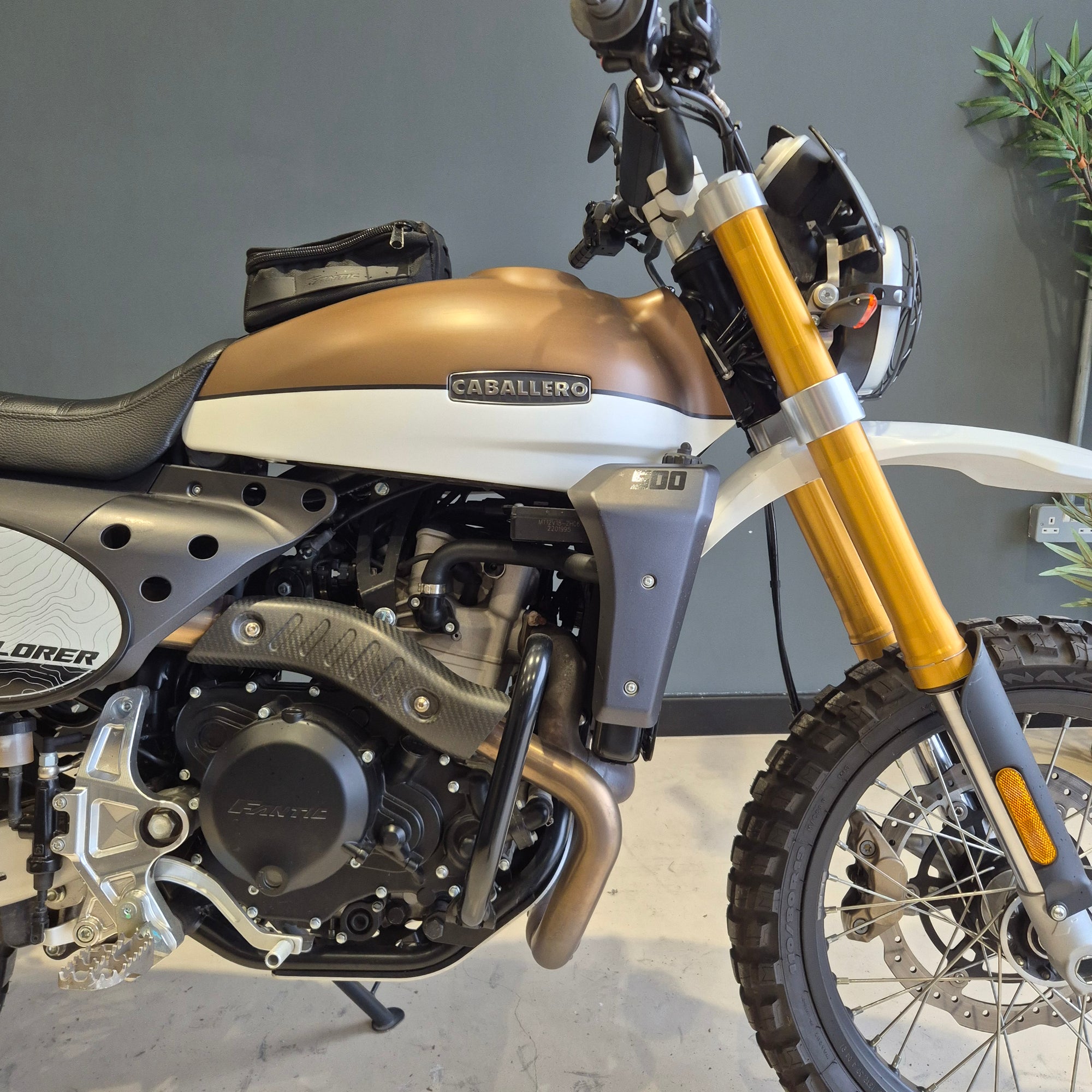 Fantic Caballero 500 Rally Explorer - White/Bronze - PreLoved