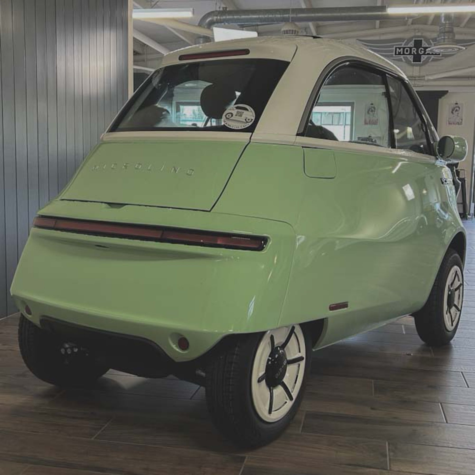 Microlino - Two Tone Paint option - Paris Mint and White