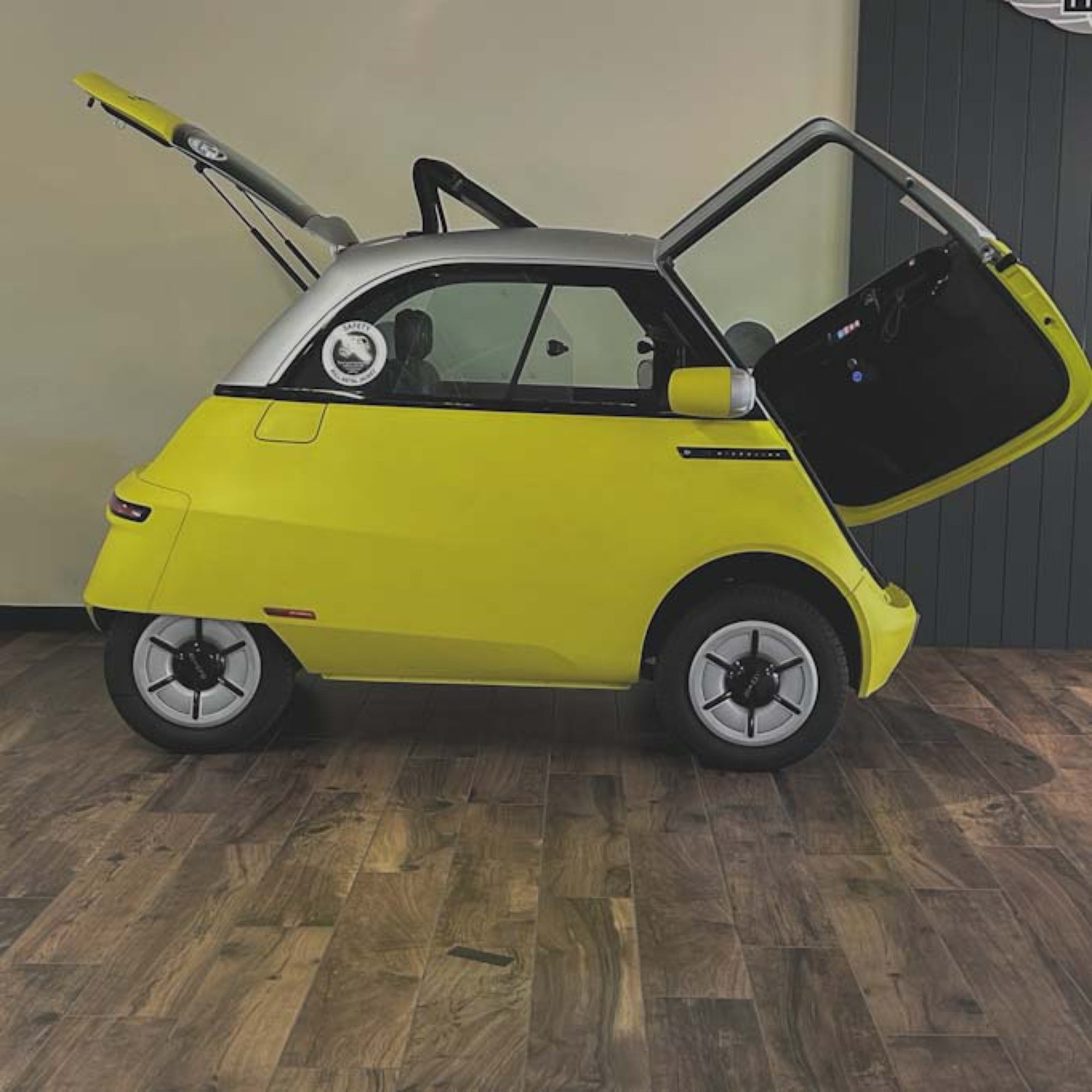 Microlino - Premium cool (A/C) and connect Package - Bespoke Factory Paint