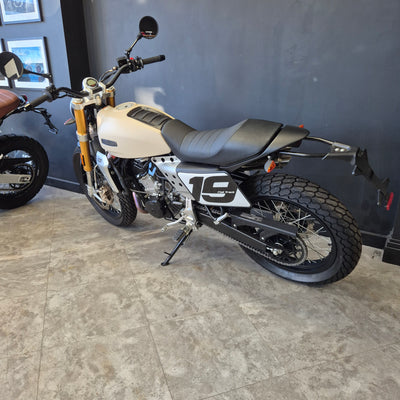 Fantic Caballero 500 Flat Track Edition - Sand - Preloved