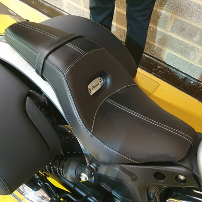 2023 Indian Scout Icon - Silver Quartz Metallic & Black Metallic