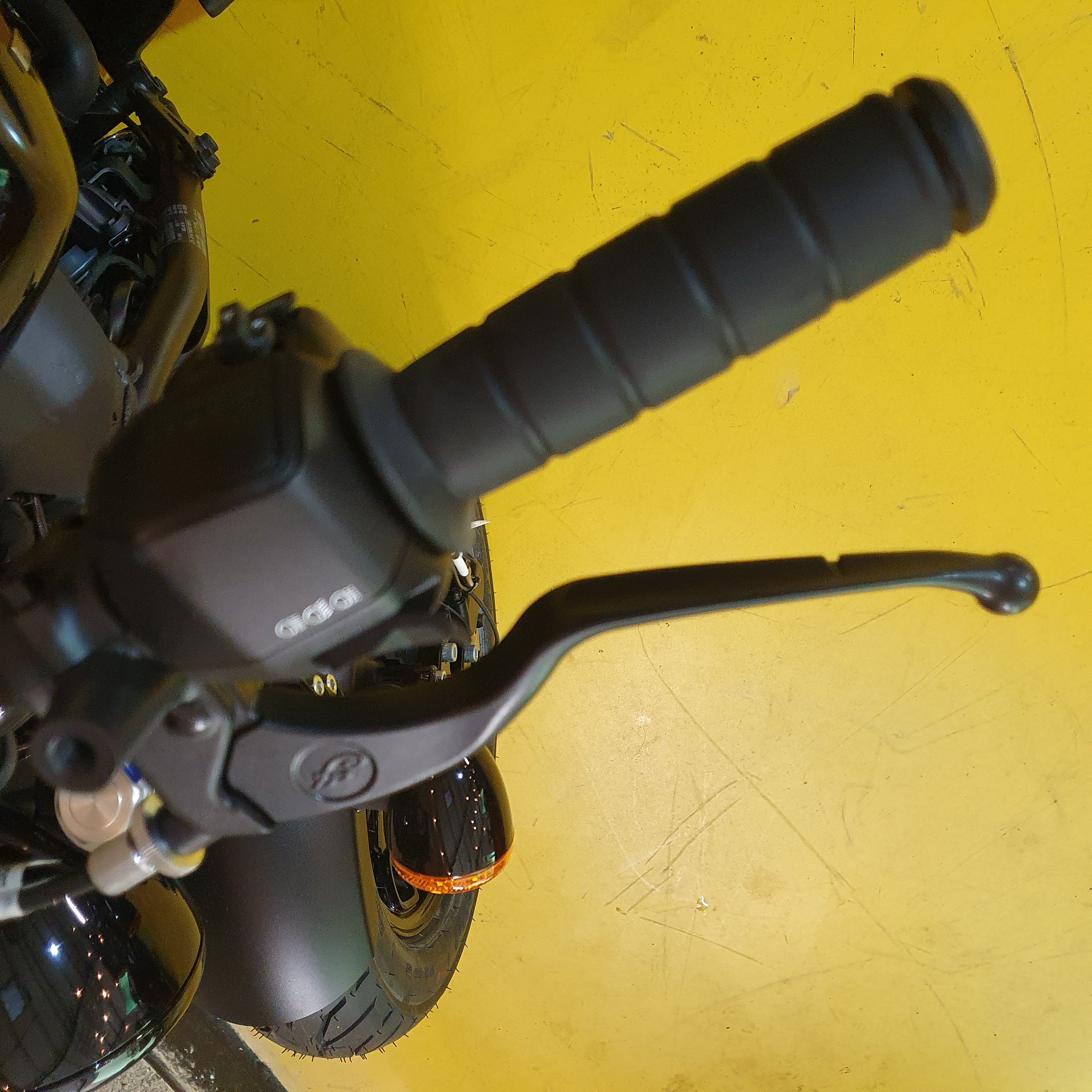 2026 Scout Bobber Sixty - Black Metallic