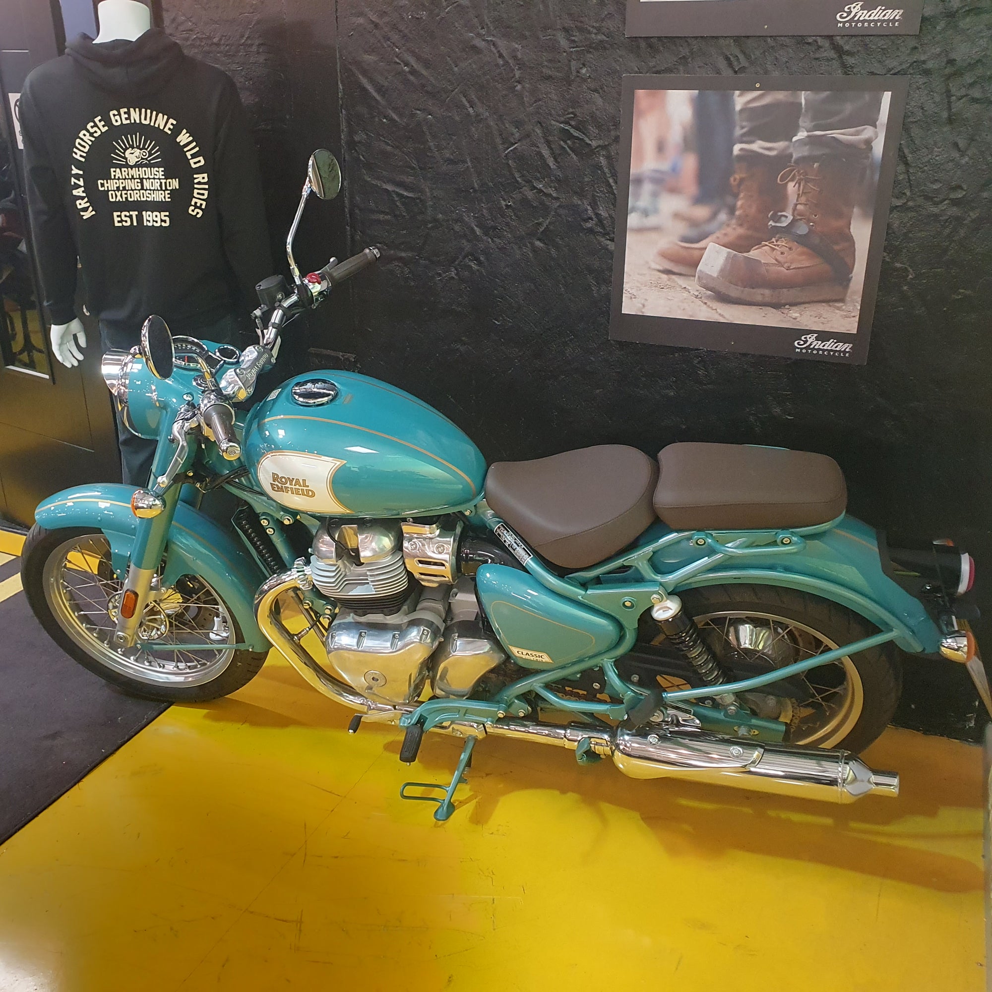 Royal Enfield 650 Classic - Teal Metallic - PreLoved