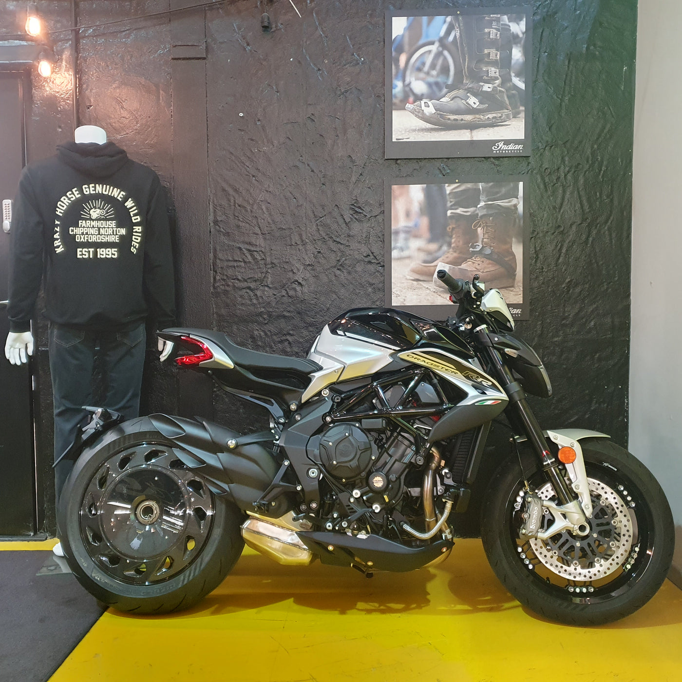 Dragster 800 RR - Carbon Black Ago Silver