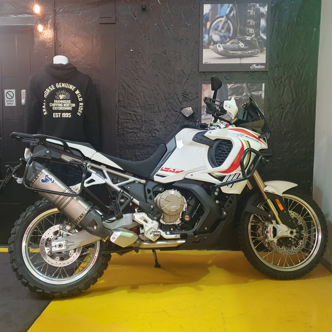 Enduro Veloce LXP Edi Orioli - Pearl White Metallic Black