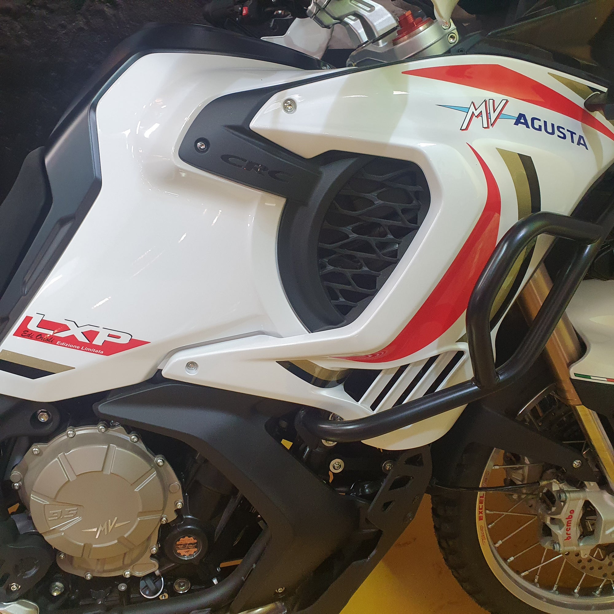 Enduro Veloce LXP Edi Orioli - Pearl White Metallic Black