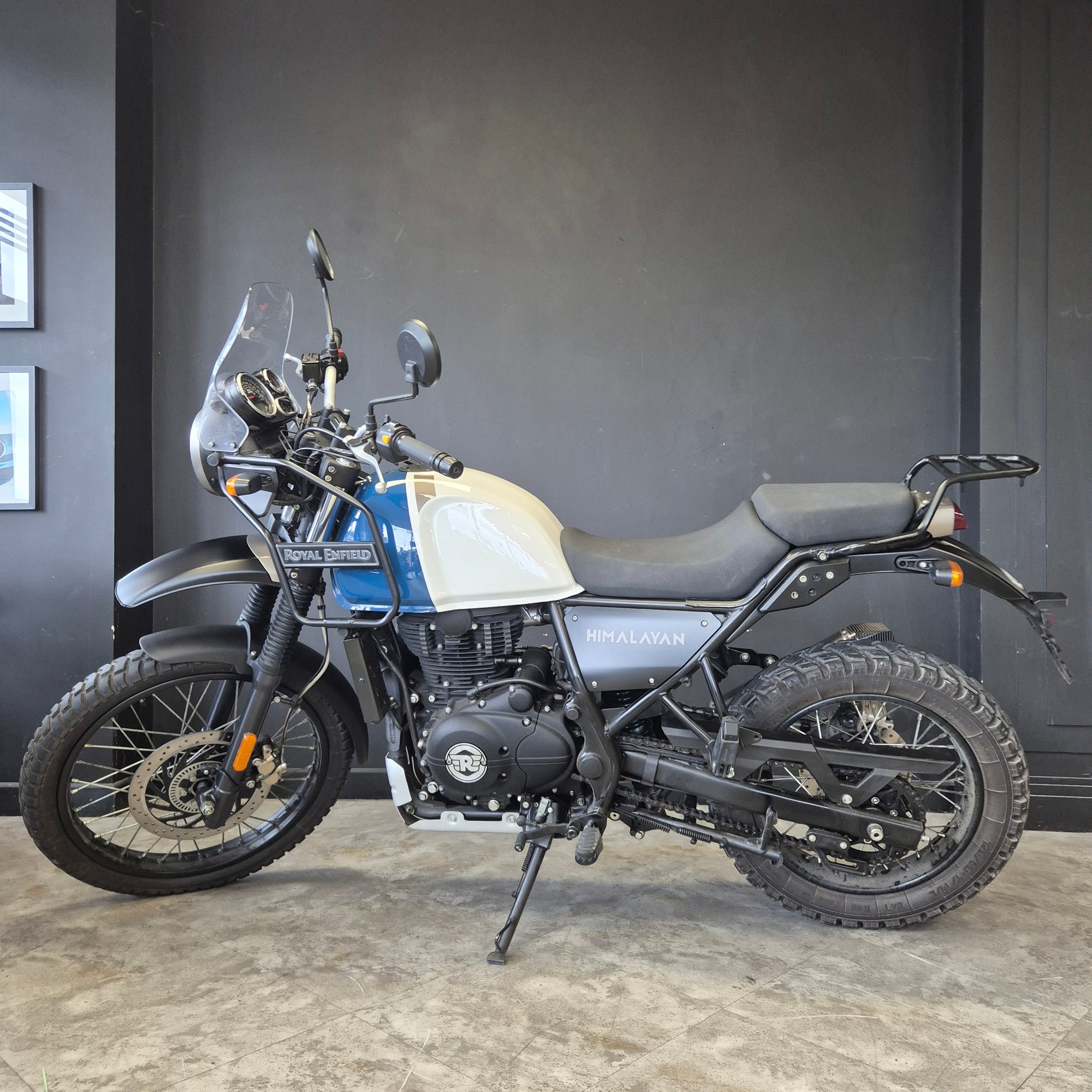 Royal Enfield Himalayan - Blue/White - PreLoved