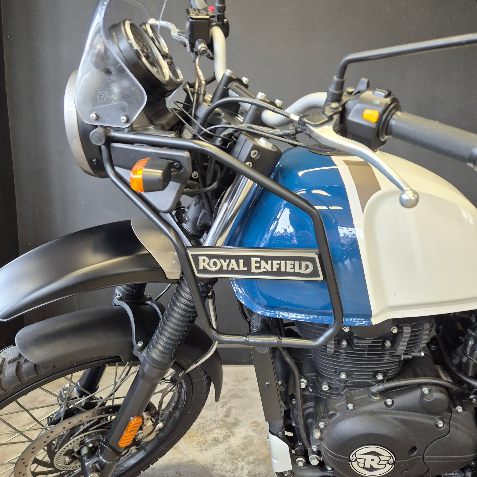 Royal Enfield Himalayan - Blue/White - PreLoved