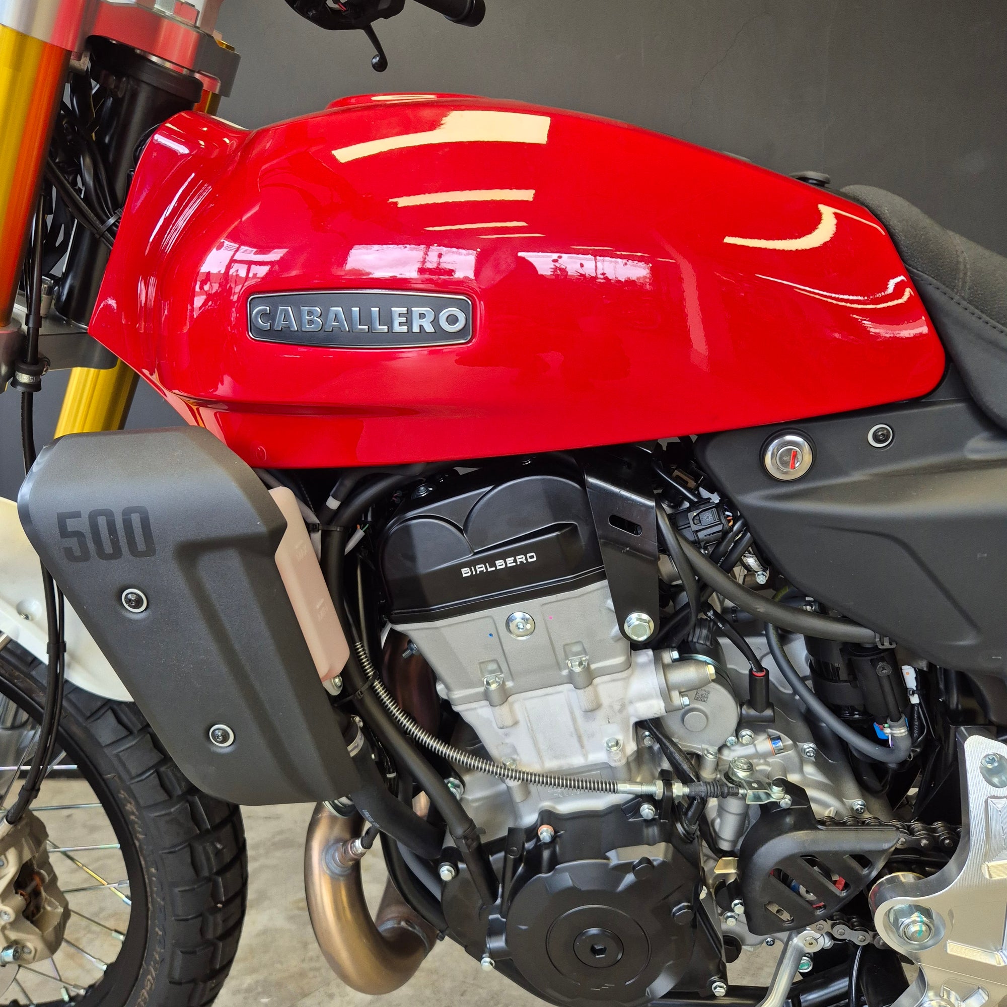 Caballero Scrambler 500 - Red