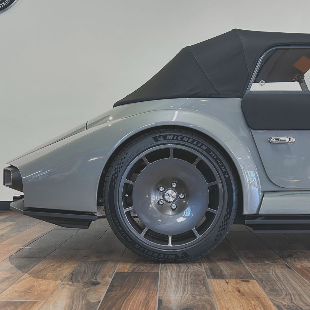 Morgan SUPERSPORT - Ferrari Quartzite