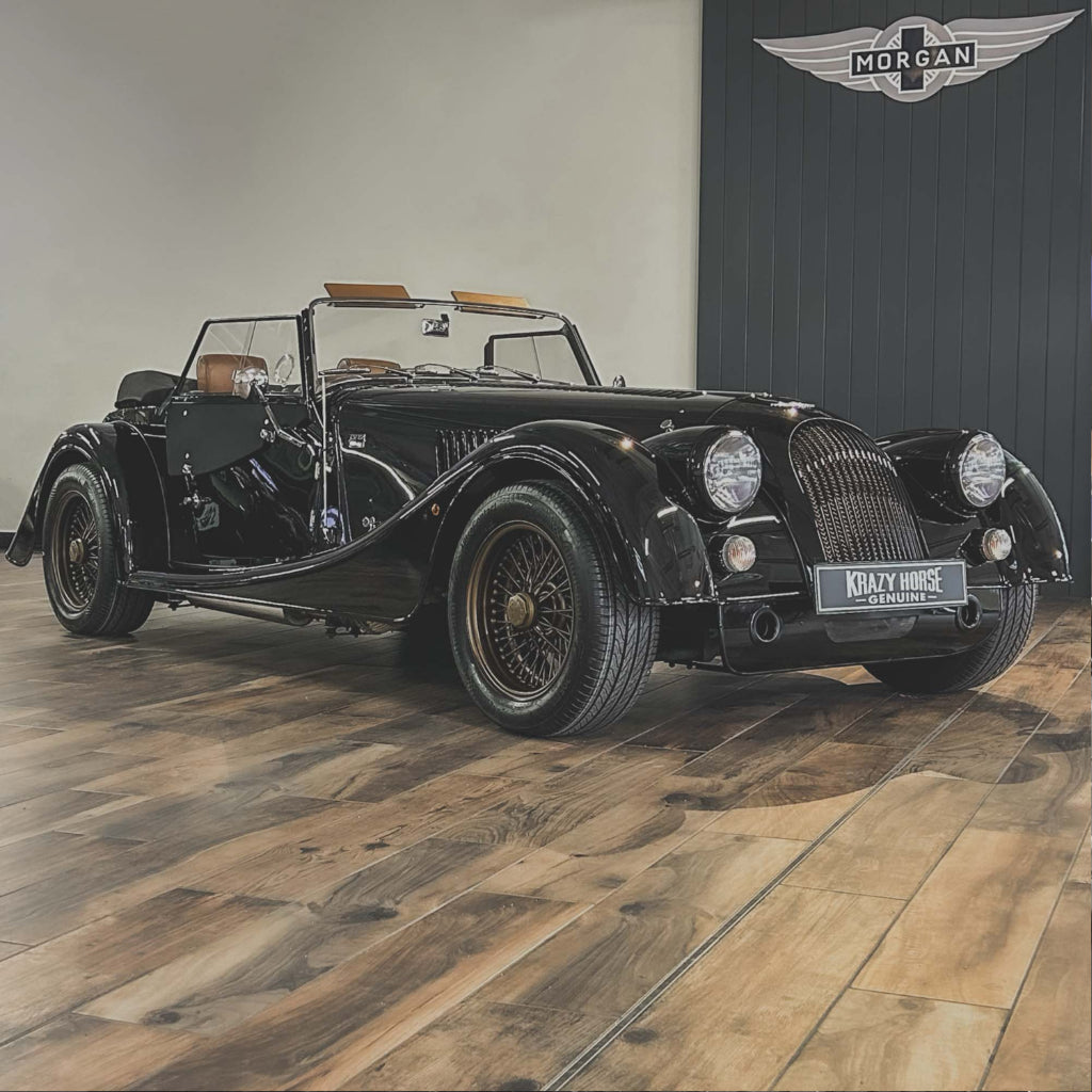 Morgan Plus 4 Traditional - Morgan Piano Black