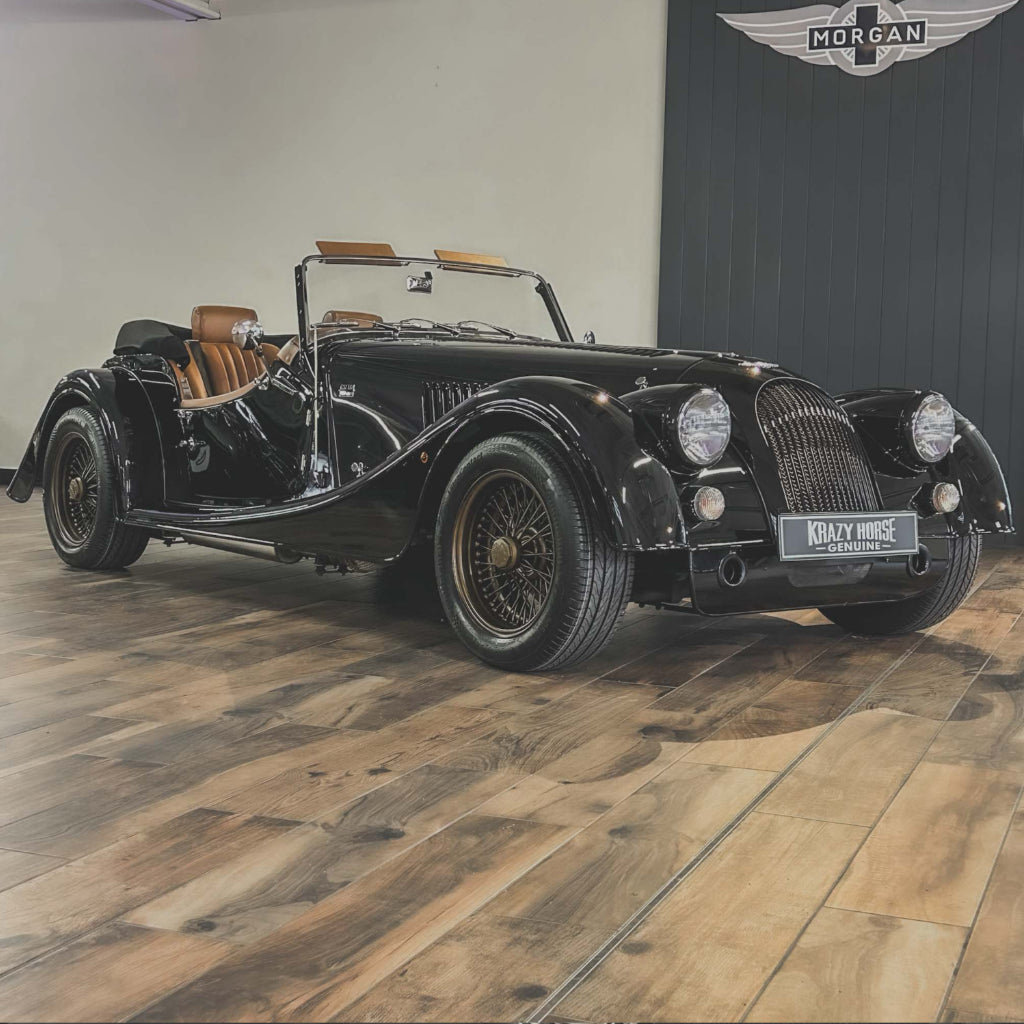 Morgan Plus 4 Traditional - Morgan Piano Black
