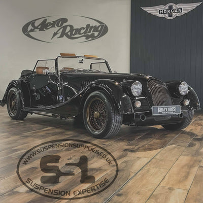 Morgan Plus 4 Traditional - Morgan Piano Black