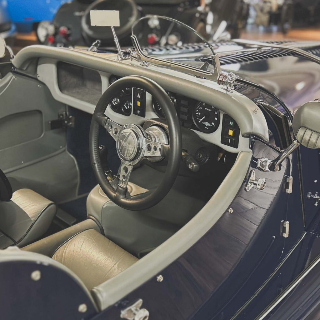 Morgan 4/4 MIDWINTER - Morgan Classic Sport Blue