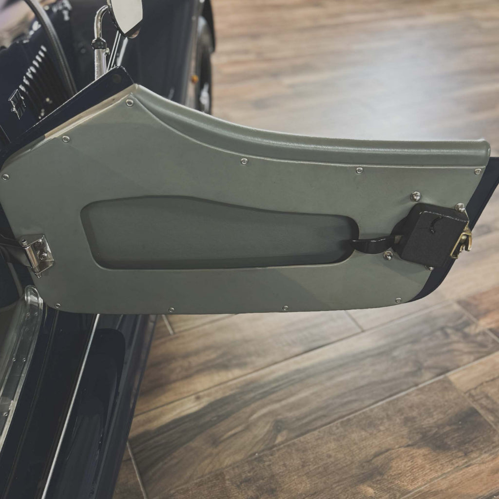 Morgan 4/4 MIDWINTER - Morgan Classic Sport Blue