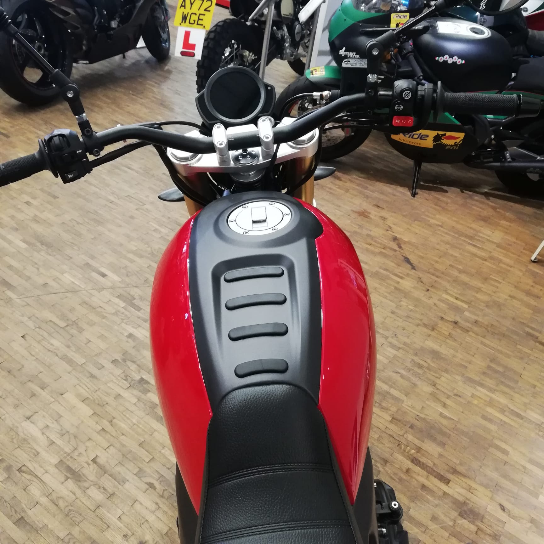 Fantic Caballero Scrambler 700 - Red