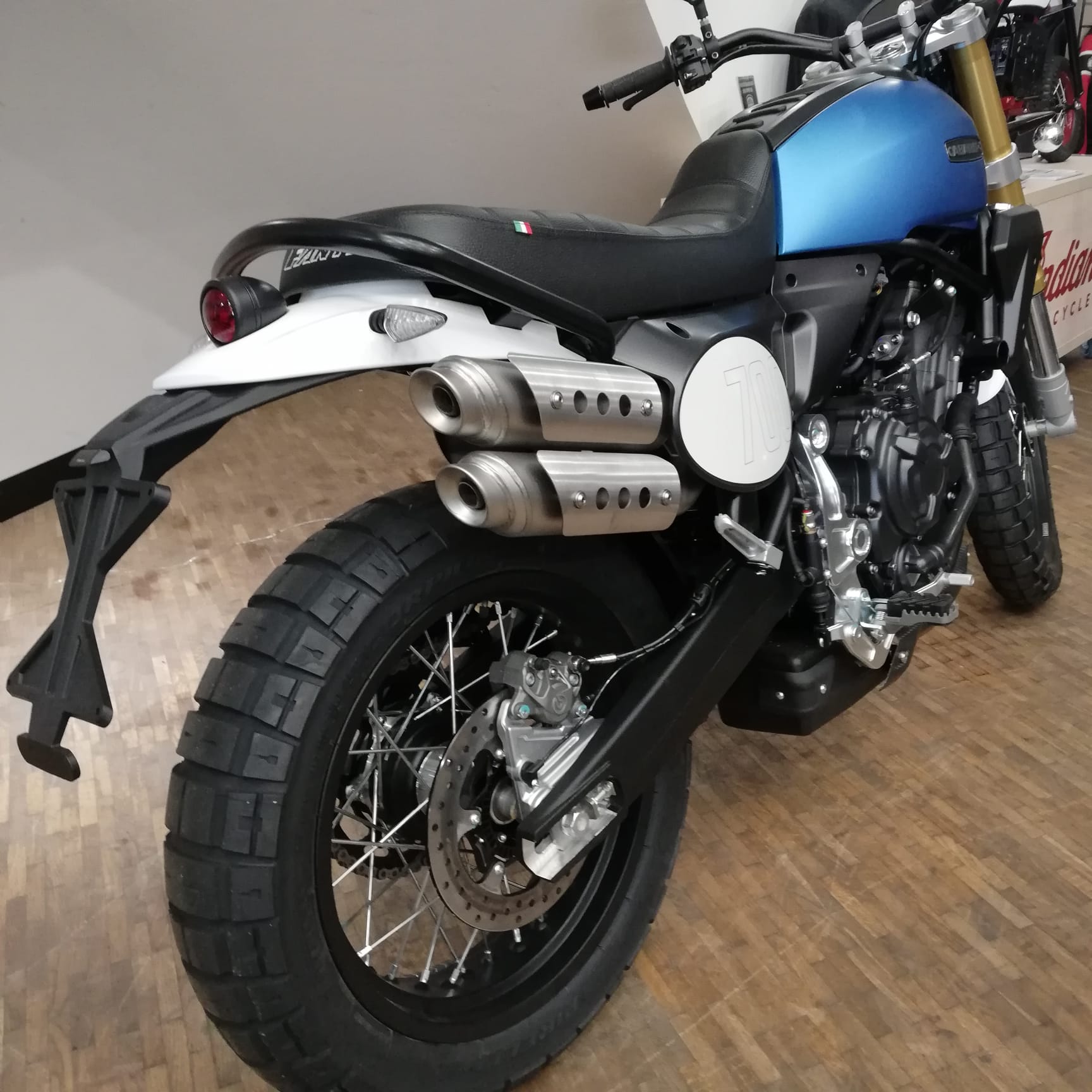 FANTIC SC700 SCRAMBLER - Matt Blue